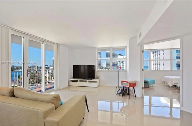 2 of 51 - 209 N Fort Lauderdale Beach Boulevard #10a, Fort Lauderdale, FL