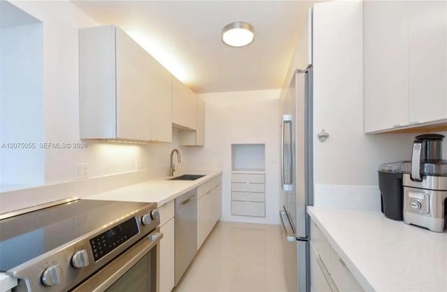 3 of 51 - 209 N Fort Lauderdale Beach Boulevard #10a, Fort Lauderdale, FL