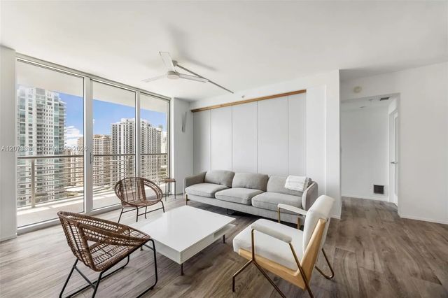 5 of 37 - 335 S Biscayne Boulevard #2805, Miami, FL
