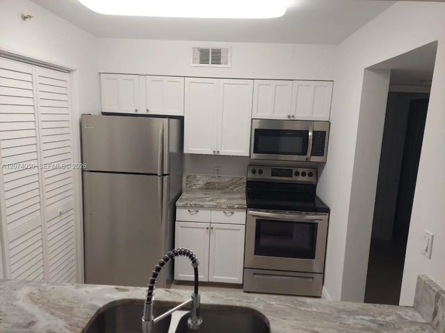 2 of 21 - 800 Scotia Drive #103, Hypoluxo, FL
