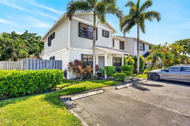 4 of 56 - 10348 Nw 3rd Street, Pembroke Pines, FL