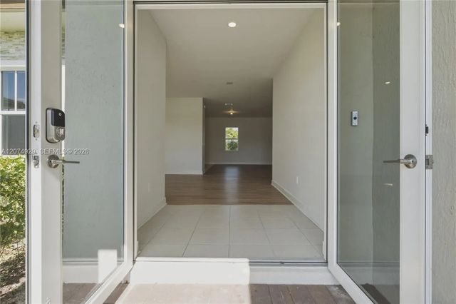 5 of 52 - 4372 Sw 122nd Terrace, Davie, FL