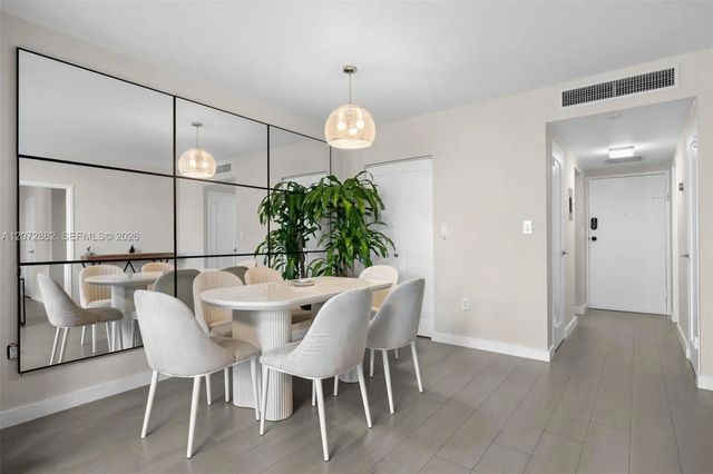 5 of 29 - 2899 Collins Avenue #1624, Miami Beach, FL