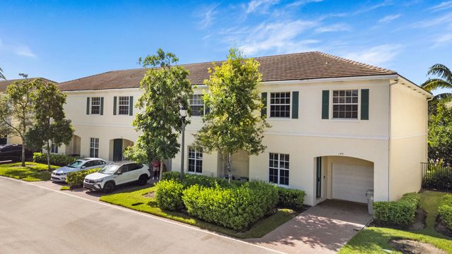 3 of 36 - 144 Sw 7th Court, Pompano Beach, FL