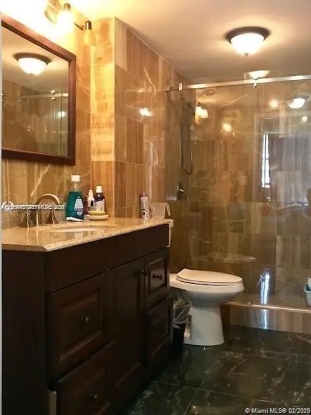3 of 5 - 600 S Three Islands Boulevard #1018, Hallandale Beach, FL