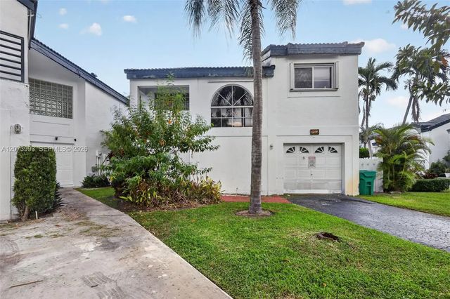 253 Ne 211th Terrace, Miami