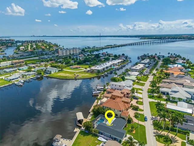 1633 Edith Esplande, Cape Coral