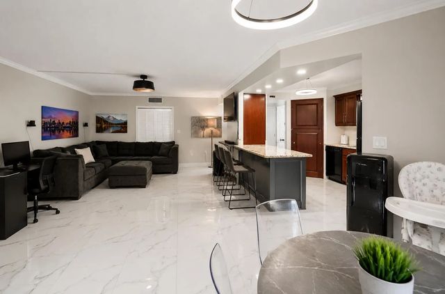 4 of 13 - 6855 W Broward Boulevard #201, Plantation, FL