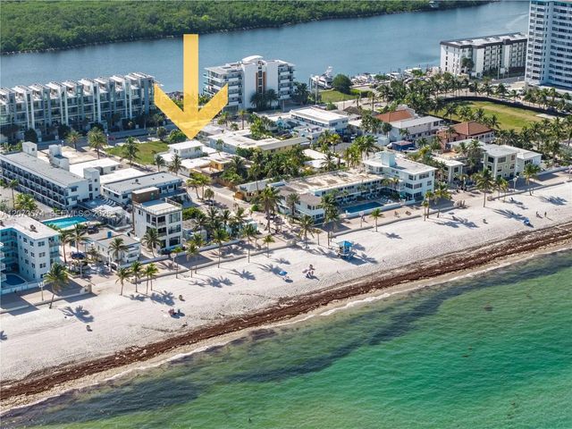 3 of 20 - 325 Harding Street, Hollywood, FL