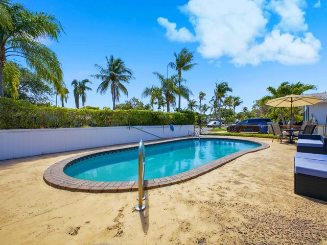 4 of 55 - 451 Se 1st Avenue #a-b, Pompano Beach, FL