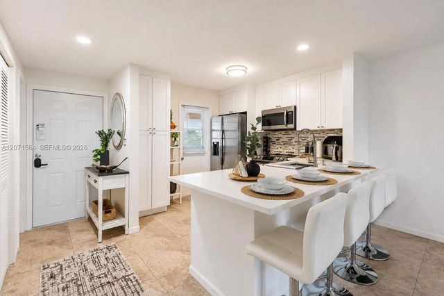 5 of 28 - 8161 Sw 24th Court #404, Davie, FL
