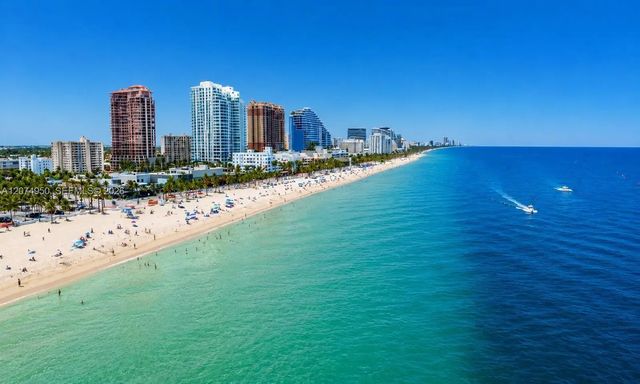 2 of 3 - 330 Sw 16th Street, Fort Lauderdale, FL