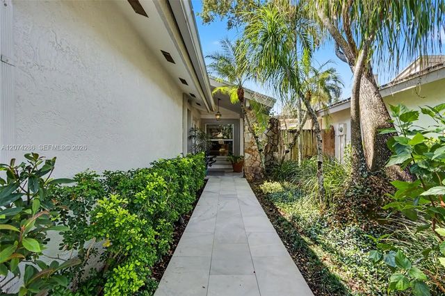 2 of 46 - 13 Dogwood Road, Hollywood, FL