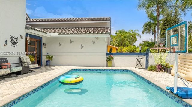 3 of 36 - 801 Mockingbird Lane, Plantation, FL