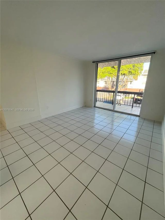3 of 17 - 8311 Sw 142nd Avenue #i204, Miami, FL