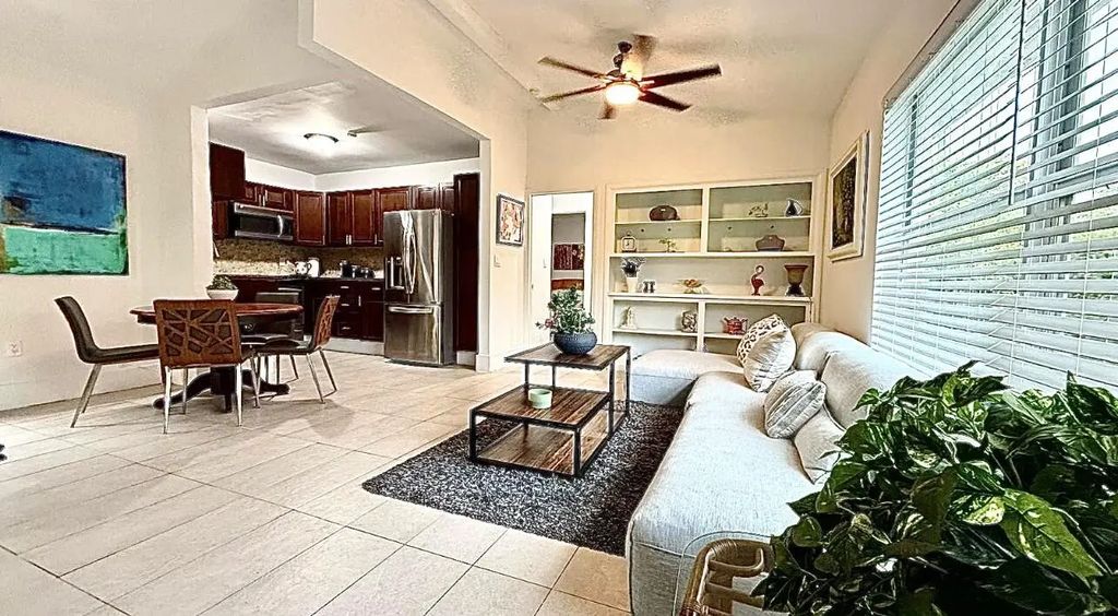 1302 S Federal Highway, Lake Worth Beach
