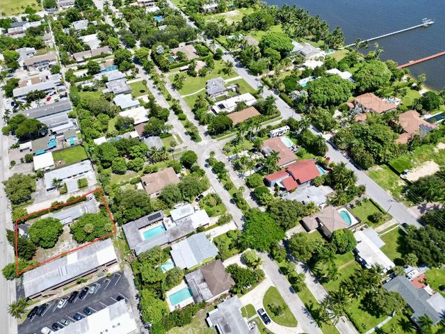 3 of 32 - 1302 S Federal Highway, Lake Worth Beach, FL