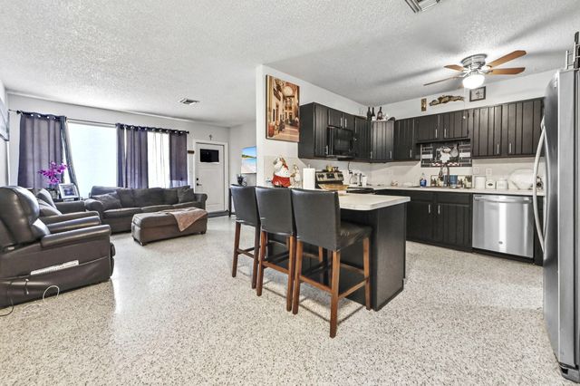 5 of 32 - 149 Cayman Drive, Palm Springs, FL