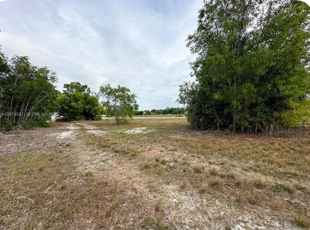 5 of 5 - 806 Skyline, Cape Coral, FL