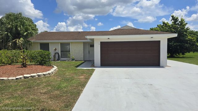 118 Cambridge Lane, Royal Palm Beach