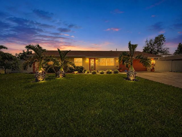 2 of 30 - 3190 Starboard Drive, Lake Worth, FL