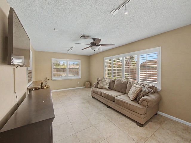 5 of 30 - 3190 Starboard Drive, Lake Worth, FL