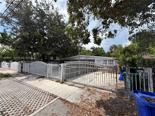 3 of 5 - 1345 Nw 25th Street, Miami, FL