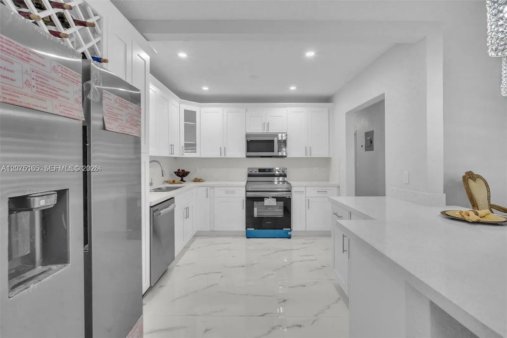 741 Ne 8th Street, Pompano Beach