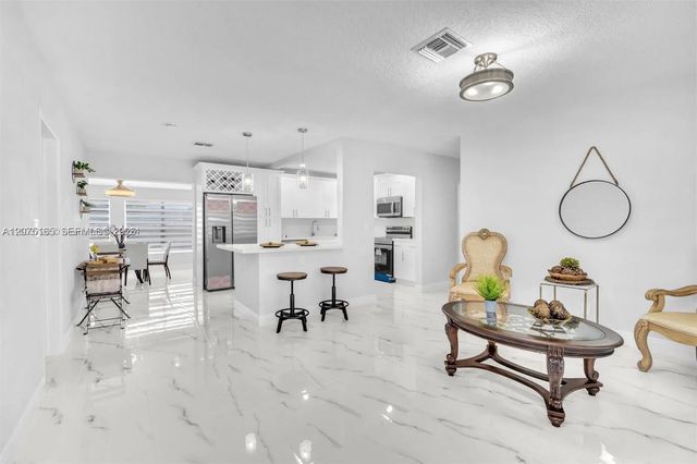3 of 37 - 741 Ne 8th Street, Pompano Beach, FL
