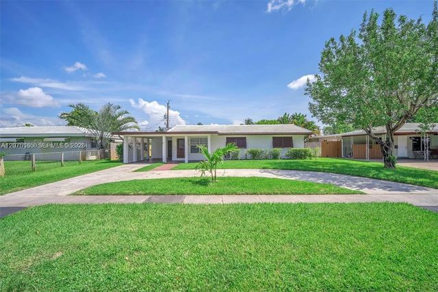 4 of 37 - 741 Ne 8th Street, Pompano Beach, FL