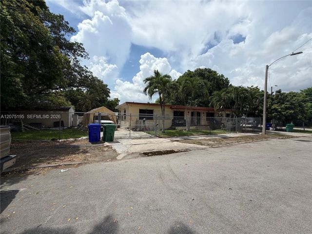 2340 Nw 15th Avenue, Miami