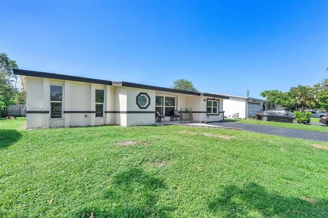 4 of 13 - 8544 Sheraton Drive, Miramar, FL