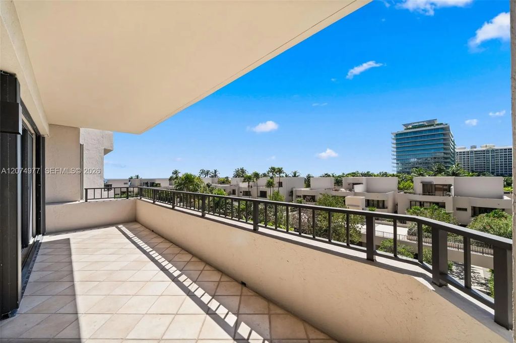201 Crandon Boulevard #431, Key Biscayne