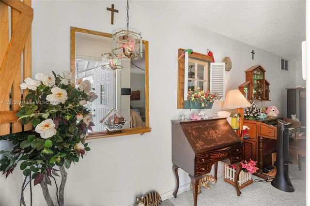 4 of 34 - 7509 Garfield Street, Hollywood, FL