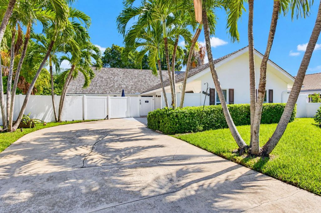 6869 Terra Tranquila Drive, Boca Raton