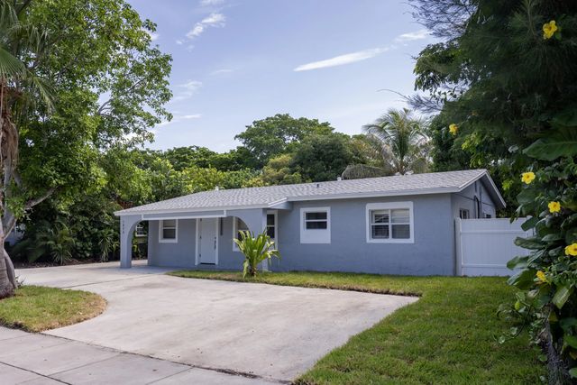 2 of 13 - 1830 Ne 2nd Lane Ne, Boynton Beach, FL