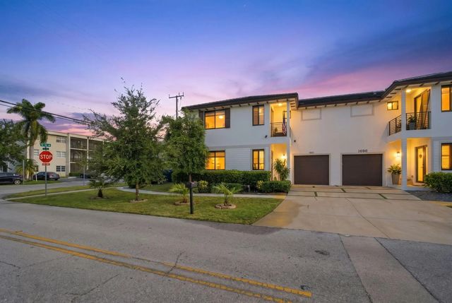 2 of 41 - 1090 Se 3rd Street #1090, Pompano Beach, FL