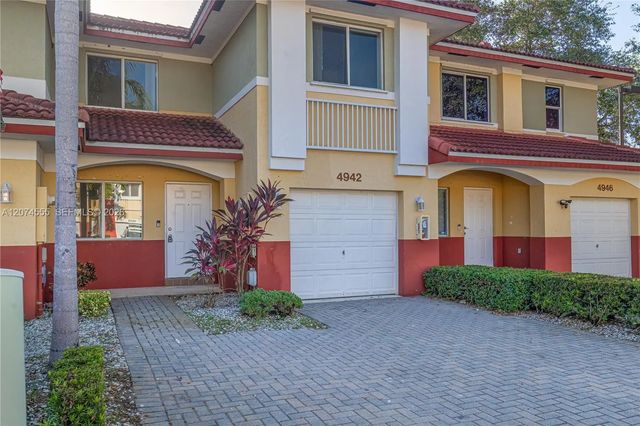 4942 Sw 66th Terrace, Davie