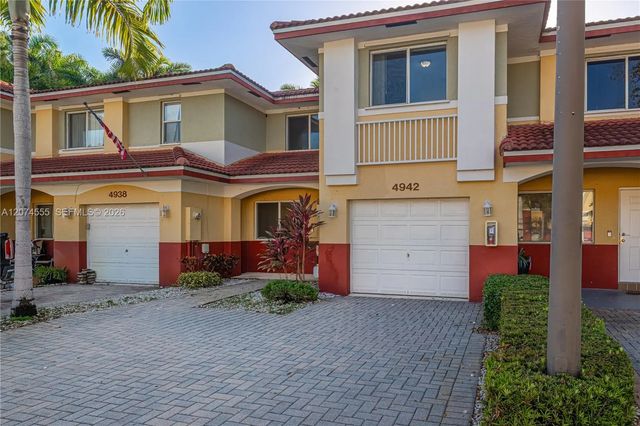 2 of 33 - 4942 Sw 66th Terrace, Davie, FL
