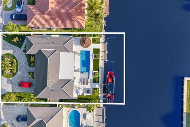 5 of 49 - 5641 Bayview Drive, Fort Lauderdale, FL