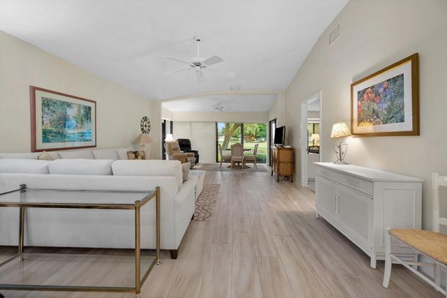 4 of 22 - 3636 Freshwater Drive, Jupiter, FL