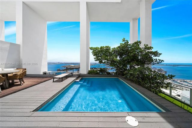 4 of 50 - 1040 Biscayne Boulevard #4602, Miami, FL