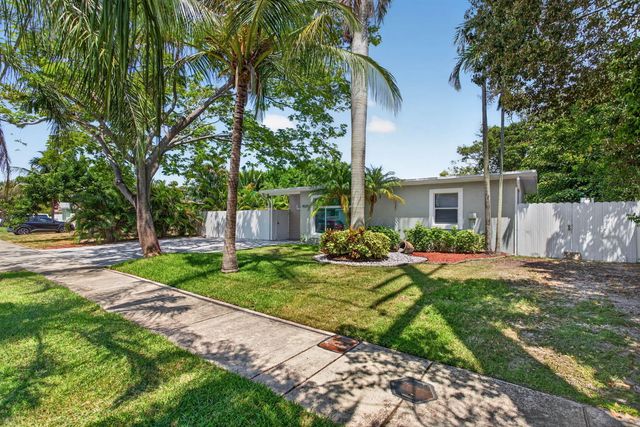 3 of 50 - 4520 Ne 15th Avenue, Pompano Beach, FL