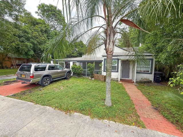 4 of 7 - 638 50th Street, West Palm Beach, FL