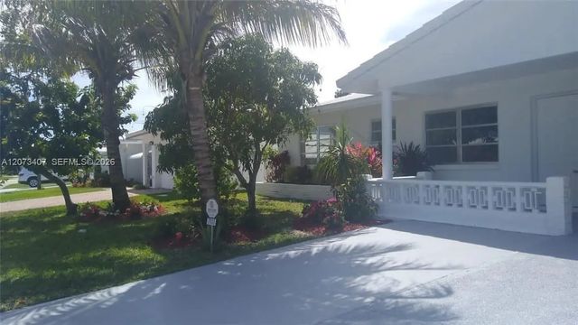 2 of 10 - 7111 Nw 68th Avenue, Tamarac, FL