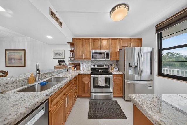 5 of 59 - 1719 Whitehall Drive #303, Davie, FL