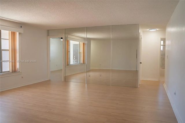 4 of 33 - 20200 Sw 90th Ave Road, Cutler Bay, FL