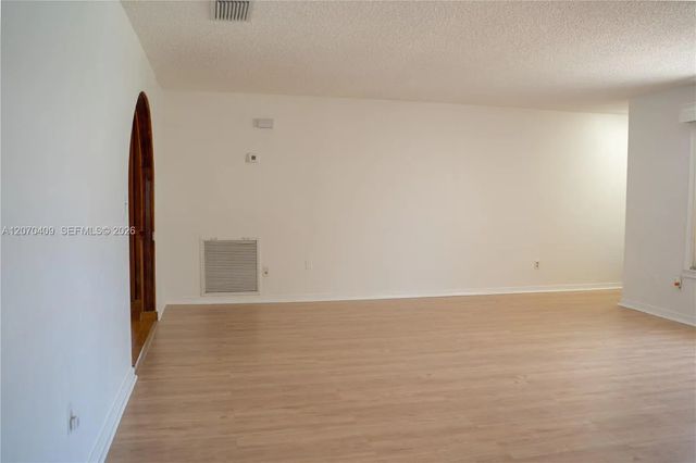 5 of 33 - 20200 Sw 90th Ave Road, Cutler Bay, FL