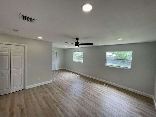 3 of 12 - 4790 Alberta Avenue, West Palm Beach, FL