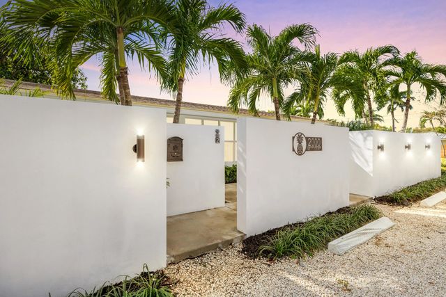 3 of 40 - 2000 Ne 17th Court #1-2, Fort Lauderdale, FL